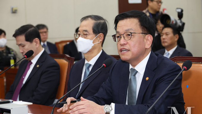 與 “마은혁, 여야 합의 안 된 후보”…野, 尹이 崔대행에 건넨 ‘쪽지’ 추궁