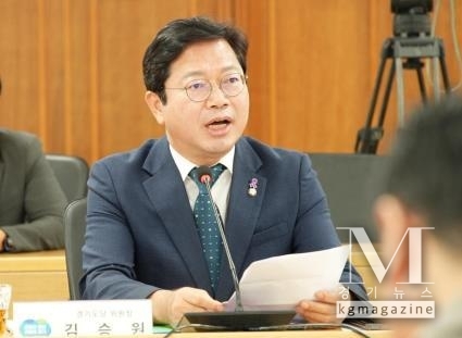 경기도·민주당 예산정책협의회 경기도청에서 열려(사진=더불어민주당 경기도당 김승원위원장은 5일 경기도청에서 열린 2024 민주당ㆍ경기도 예산정책협의회에서 발언하고 있다./ 민주당 경기도당 제공)