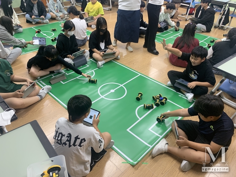 화성 수영초, 디지털 주인공 인공지능(AI) 체험 활동 운영 모습(사진=화성 수영초 제공)