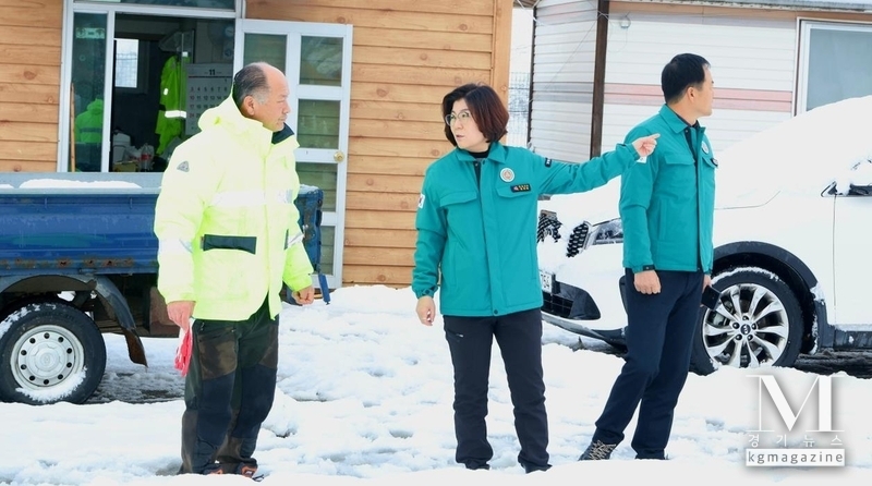 안성에 최고 70cm 강설… 안성시 ‘외출자제·대중교통 이용’ 당부(사진=김보라 시장/안성시 제공)