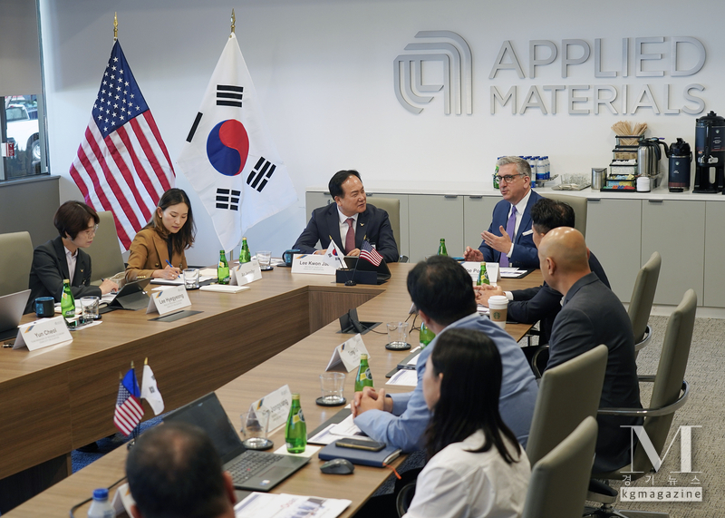 지난 9월 9일 이권재 오산시장이 미국 서니베일 어플라이드 머티어리얼즈서 투자유치 설명회를 진행하고 있는 장면(사진=오산시 제공)