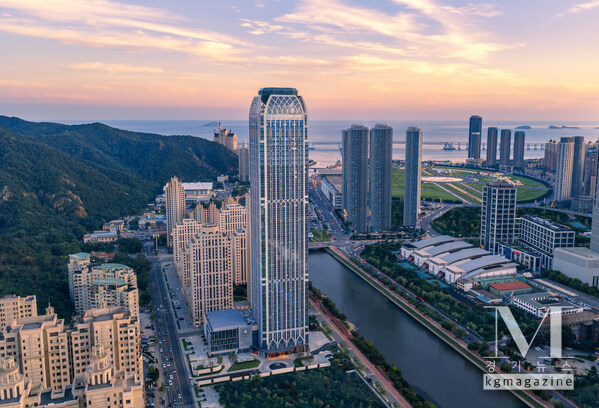 Pan Pacific Dalian, strategically located on Youting Road