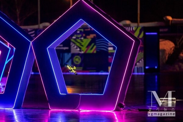 Phygital Drone Racing